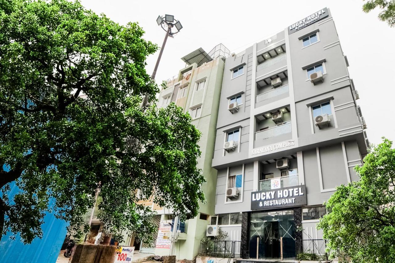 Super Hotel O Lucky Hotels Gachibowli 하이데라바드 외부 사진